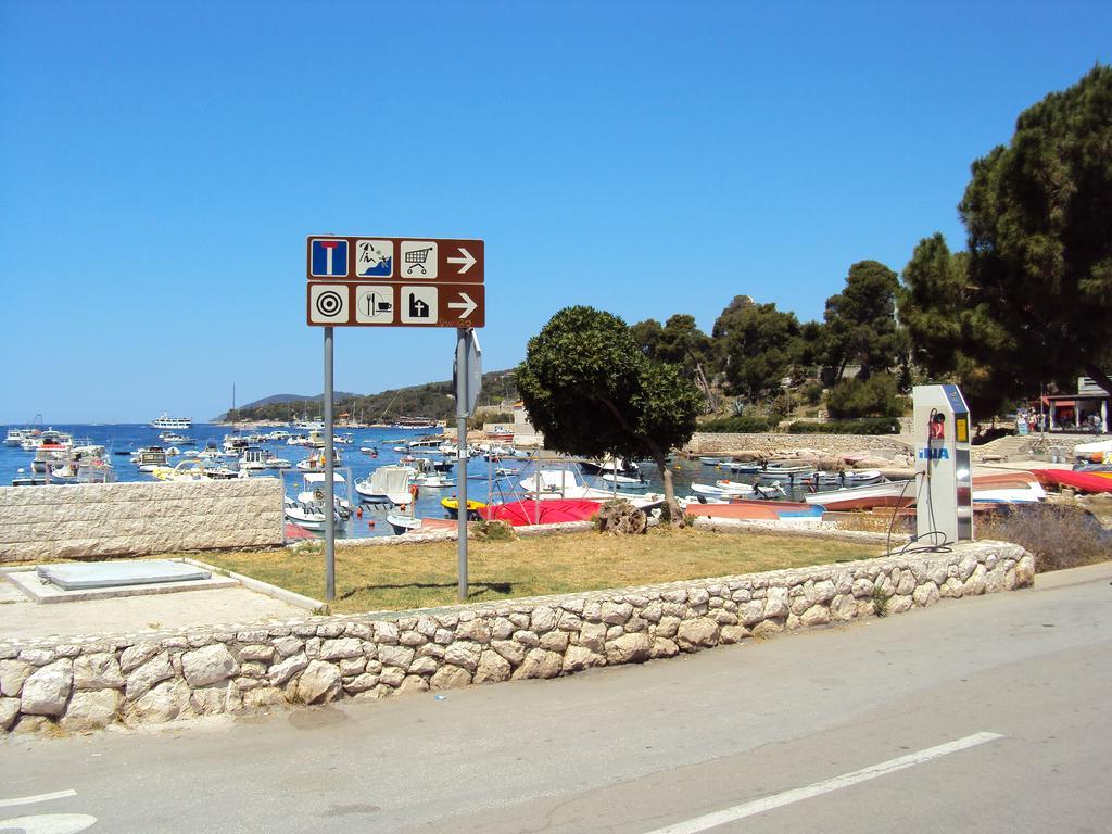 Apartments Green & Orange Hvar Town Eksteriør billede